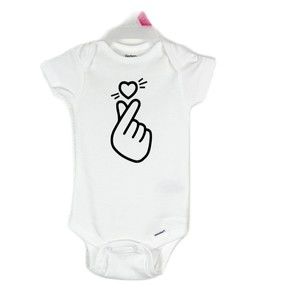 Gerber Onesie Baby 0-3 Months Unisex White Finger Heart Kpop Korean One Piece
